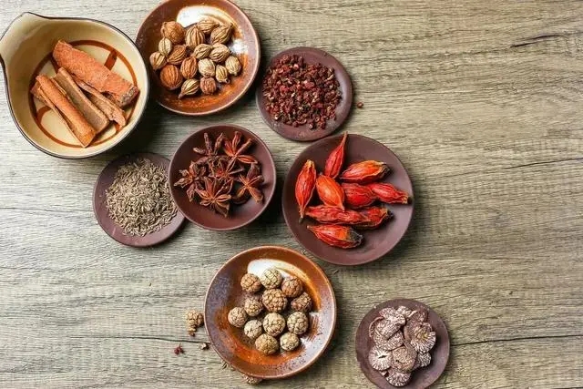 高鹏说药材：新疆中药材行业的两点误区，大家要引起注意